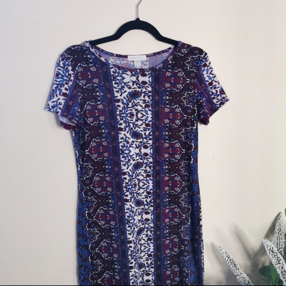 Above knee - Dress - Picture 1 of 5